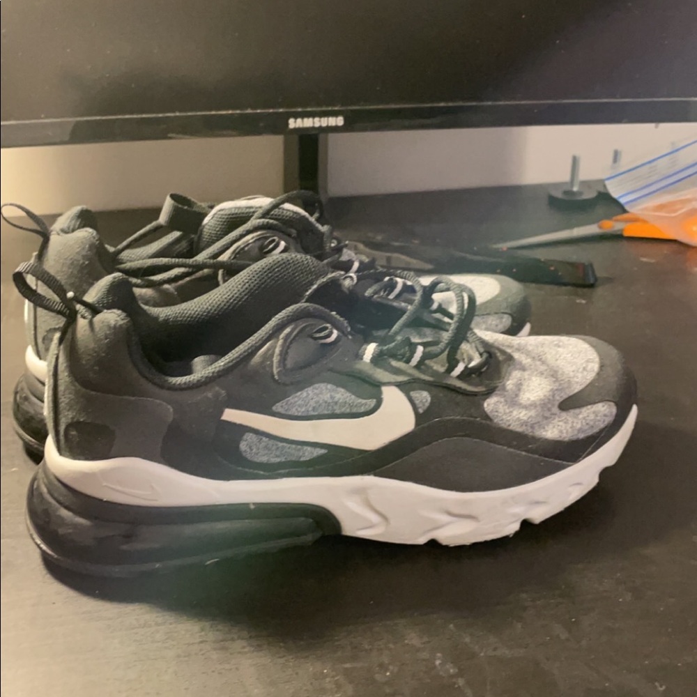 Nike React